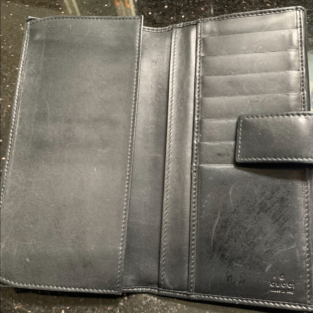 Gucci Wallet - Picture 2 of 3